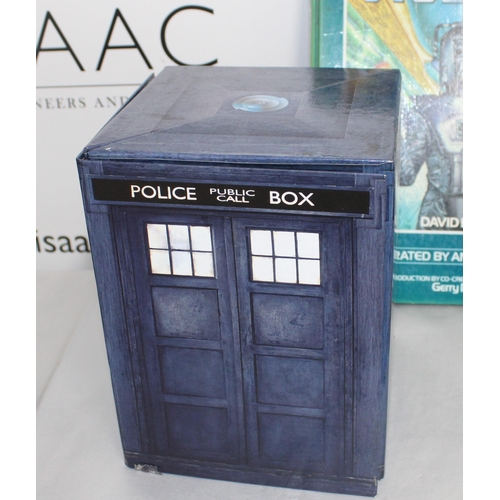 66 - A Large Quantity Doctor Who Collectable Items, Including Thirty years of A Time Lord