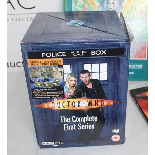 66 - A Large Quantity Doctor Who Collectable Items, Including Thirty years of A Time Lord