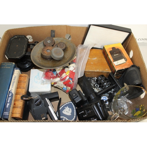 117 - A Quantity Of House Clearance Items 
COLLECTION ONLY