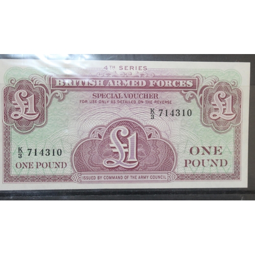 219 - 5 x British Armed Forces Consecutive £1 Notes 4th Series