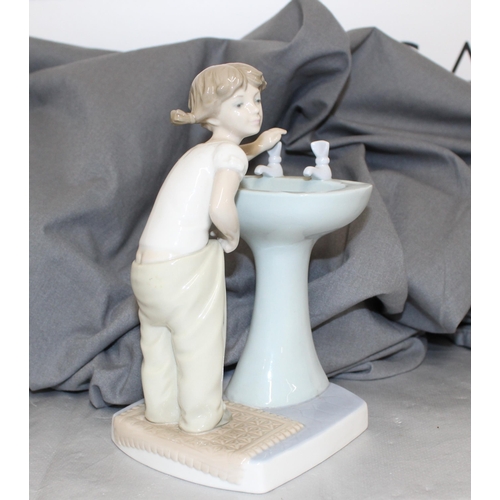 97 - Lladro Girl At Sink Figurine Height-19cm
COLLECTION ONLY