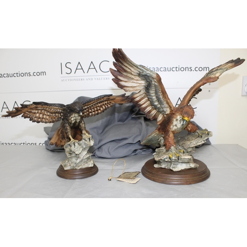 100 - Two Capodimonte Style Hand Decoration Eagles Made In Italy
Tallest-31cm
COLLECTION ONLY