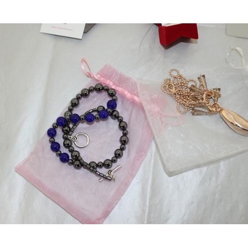 371 - A Quantity Of Boxed Bagged Tagged jewellery Items
All Proceeds Go To Charity