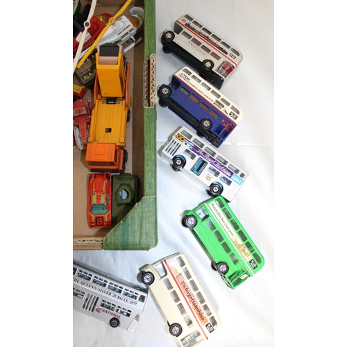 647 - Tray Of Die Cast ETC Collectable Vehicles
Including Corgi/Matchbox/Polistil/Dinky Toys/ETC