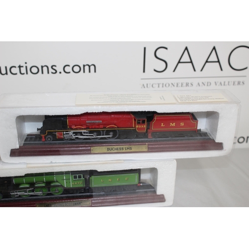 650 - 4 x Boxed plus 1 Unboxed Collectable Model Locomotive
LNER 