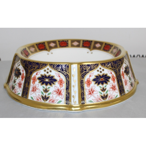 42 - English Royal Crown Derby Bone China 