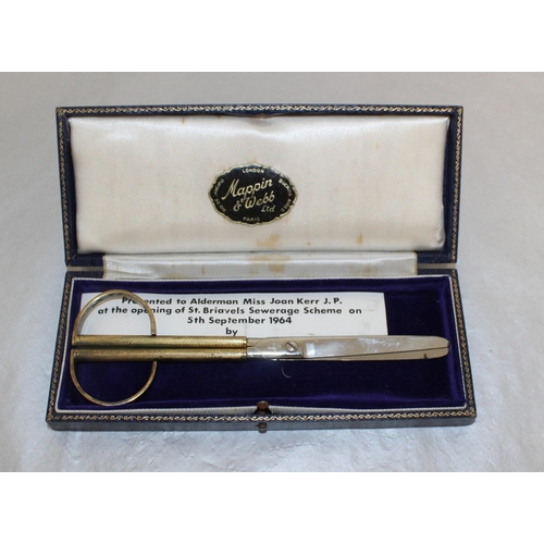 445 - Boxed 925 Silver Mappin And Webb Ltd Scissors