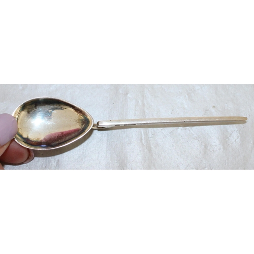 448 - Silver Hallmarked Cochlearium Shellfish Spoon