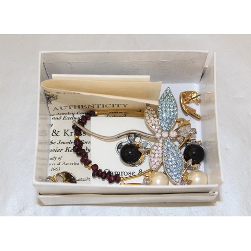 381 - A Selection Of Jewellery items In A Box