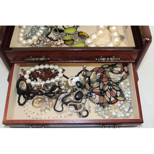 385 - Jewellery Box Containing Jewellery Including Silver Items