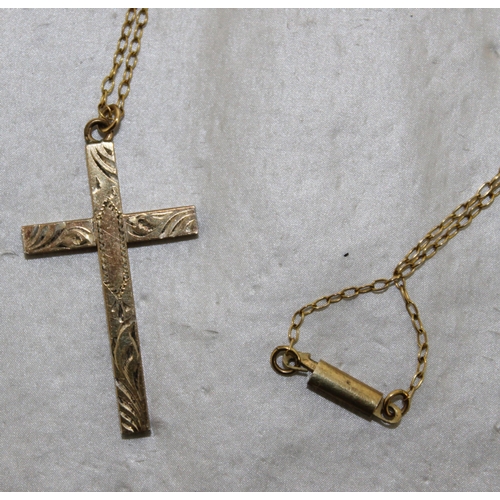 532 - Stamped 1/20 12k Cross Chain Has No Markings In A Box Weight-3.84