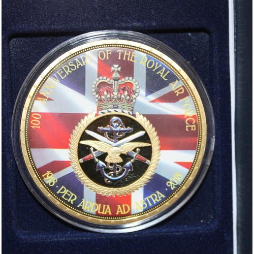 283 - 6 x Medallion Set Of 100th Anniversary In A Box