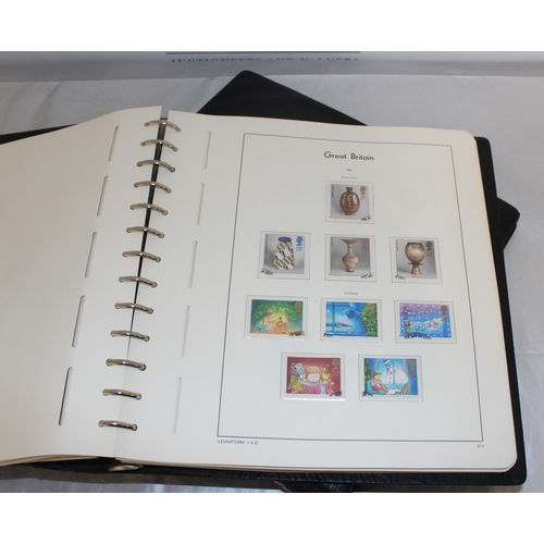 361 - 2 x Albums Of Great Britain Stamps
Showing A Selection Only Of Stamps