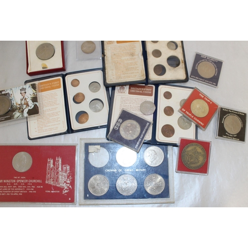 302 - A Selection Of Collectable Coins