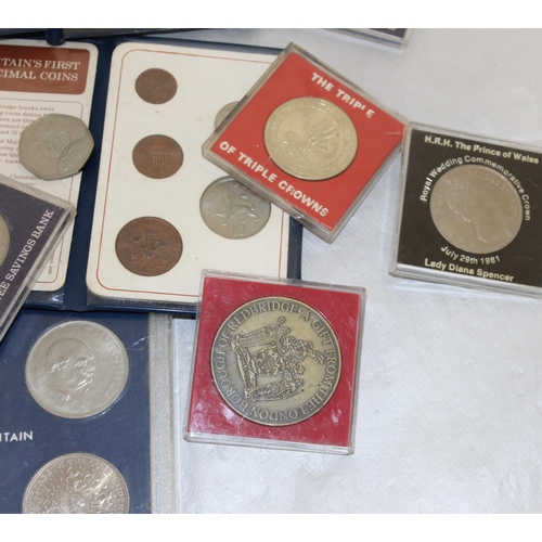 302 - A Selection Of Collectable Coins