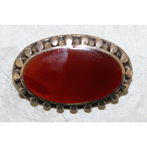 478 - Stamped 925 Silver Vintage Carnelian Brooch In A Box