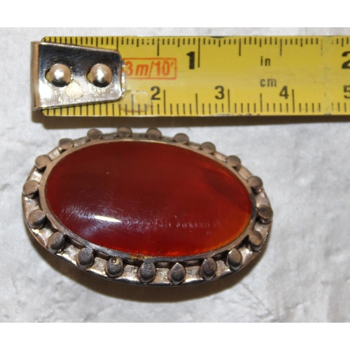 478 - Stamped 925 Silver Vintage Carnelian Brooch In A Box