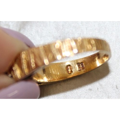 537 - Stamped 18 Gold Ring Size K Total Weight-4.13g In A Box