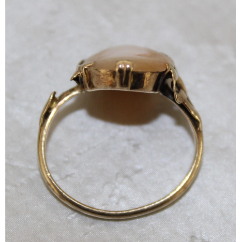 538 - Stamped 9ct Gold Cameo Ring Size J Total Weight-2.32g Scrap Damaged