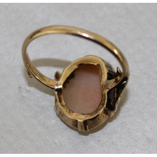 538 - Stamped 9ct Gold Cameo Ring Size J Total Weight-2.32g Scrap Damaged