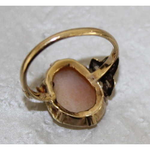 538 - Stamped 9ct Gold Cameo Ring Size J Total Weight-2.32g Scrap Damaged