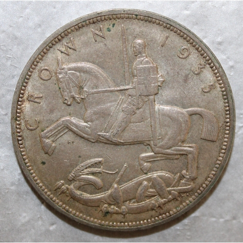 322 - 1935 Crown Coin