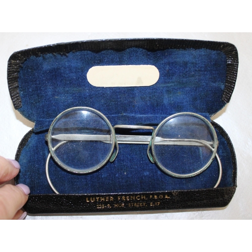 138 - 2 x Vintage Spectacles In Cases