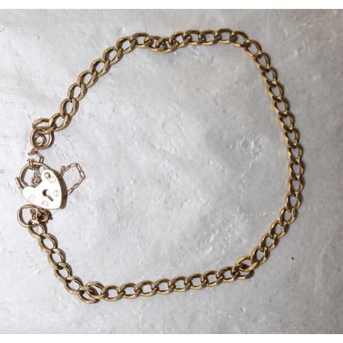 545 - Stamped 375 Gold Heart Lock Bracelet Total Weight 6.11g