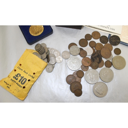 325 - A Quantity Of Collectable Coins/Commemorative/Money Tin/Money Bag