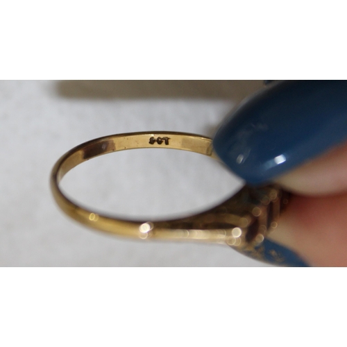 560 - Stamped Five Stoned 9ct Gold Ring Size-T Total Weight- 2.98g In A Box