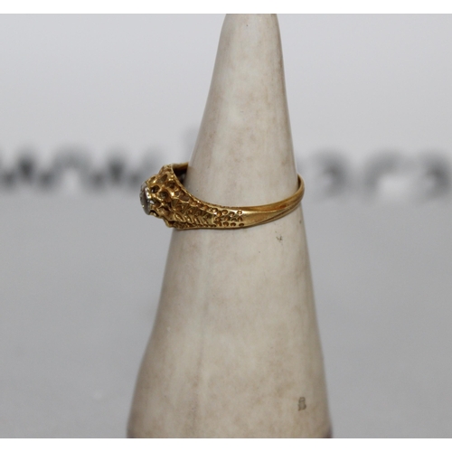 565 - Stamped 18 Gold Diamond Ring Total Weight 3.52g Size R