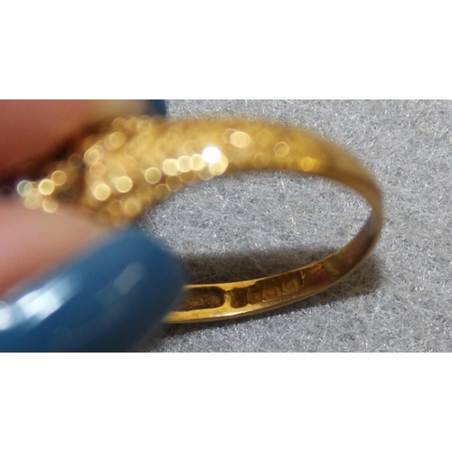 565 - Stamped 18 Gold Diamond Ring Total Weight 3.52g Size R