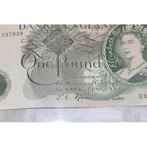 354 - Five Bank Of England One Pound Notes Cashiers J.S Fforde & J Hollom