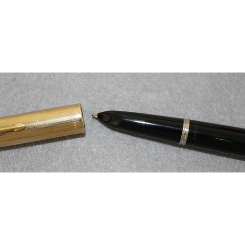 9 - Parker Fountain Pen Untested

1/10 12ct Rolled Gold inscribed on Lid