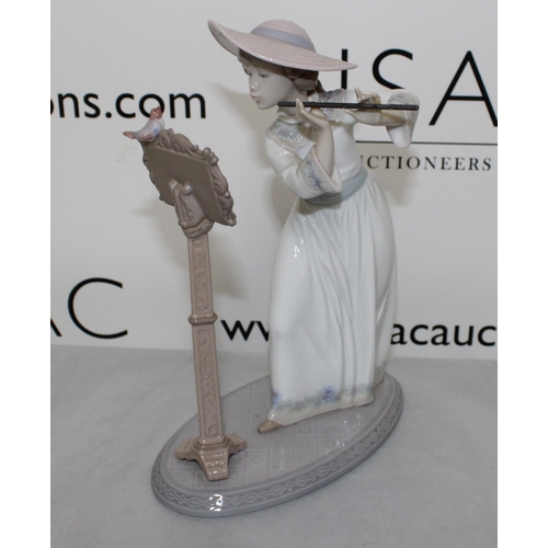 70 - NAO By Lladro/Lladro Figurines, 
Tallest 24cm
 Lady Flutist-Detachable Stand And Flute With Glue Sho... 