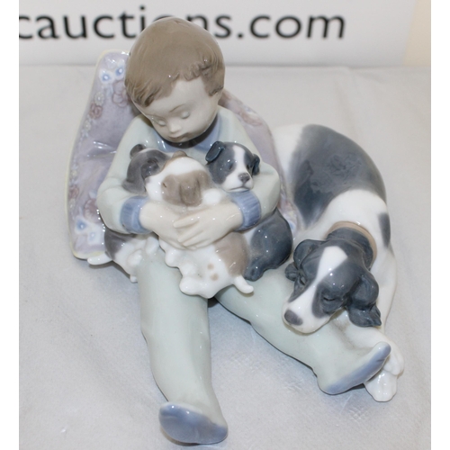 74 - 2 x Lladro Figurines
Tallest 17cm
COLLECTION ONLY