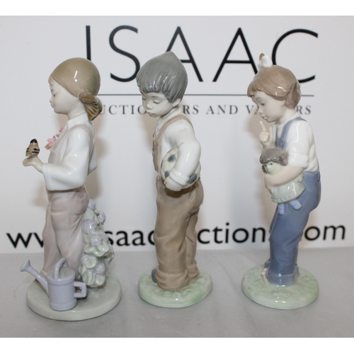 75 - 3 x Nao/Lladro Figurines
Tallest 18cm
COLLECTION ONLY