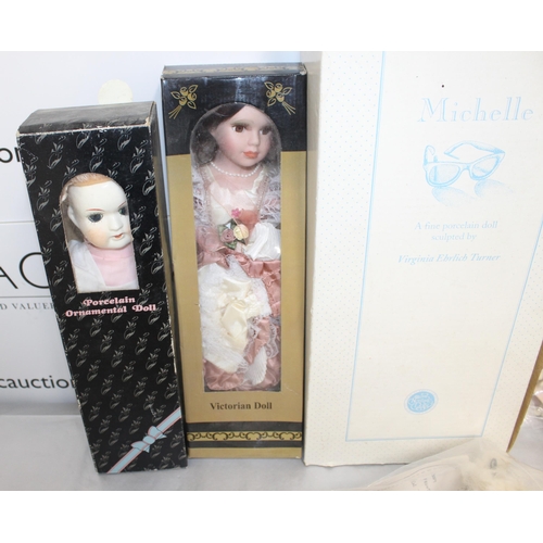 153 - A Selection Of Fine Porcelain Dolls Some Boxed
Collection Only