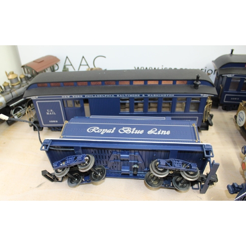 681 - BACHMAN B&O Royal Blue Line G Gauge Train and Carriages

Includes Engine, 3 Carriages and a Coal Car... 