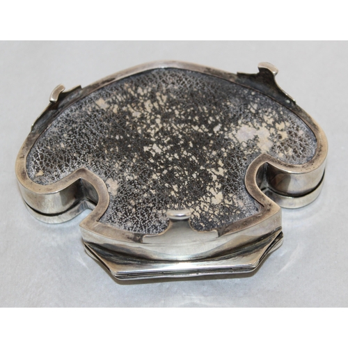 521 - Silver Hallmarked Ring Box
Length 10cm