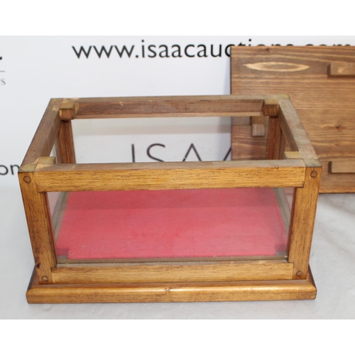 157 - Wooden Glass Display Cabinet
Collection Only 29cm x 16.5 x 19cm