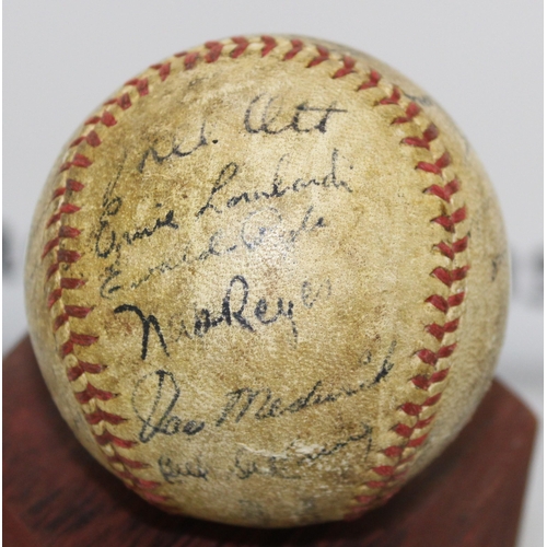 612 - 1945 New York Giants Baseball Match ball  
Player Signatures believed to include:
Ernie Lombardi
Joe... 