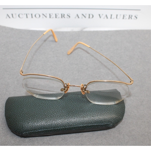 28 - Vintage Pair of Reading Glasses - ( Marks Shown in Pictures )