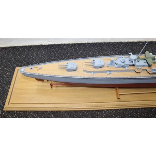 780 - Cased Battleship on Stand within Perspex Case
Case Length  100cm
Height 30cm
COLLECTION ONLY