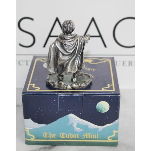 68 - Boxed 5 x Myth And Magic Sculpture By The Tudor Mint Including
LIT9 The Enforcer
5048 Frodo
3221 Gui... 