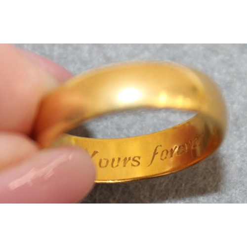 644 - Stamped 22 Gold Band Ring Size-Q Total Weight-5.85g Engraved Inside 