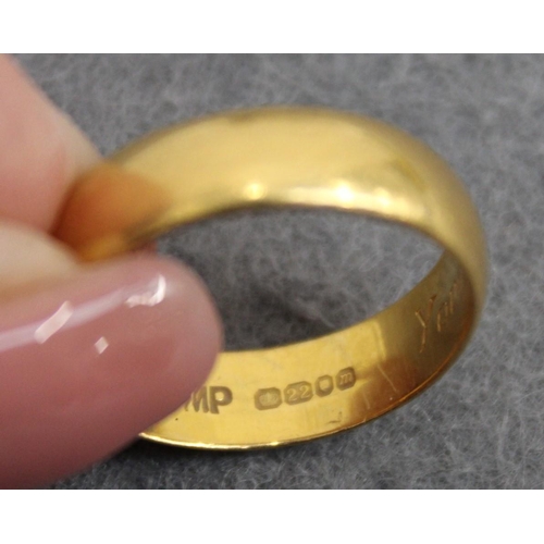 644 - Stamped 22 Gold Band Ring Size-Q Total Weight-5.85g Engraved Inside 