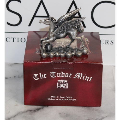 79 - Boxed 5 x Myth And Magic Sculpture By The Tudor Mint Including
3080 The Leaf Spirit
3014 The Crystal... 