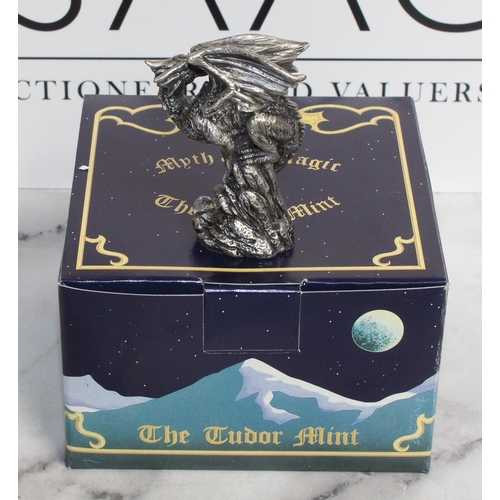 95 - 5 x Boxed Myth And Magic Sculpture By The Tudor Mint Including
3095 Defender Of The Crystal
3081 Wiz... 