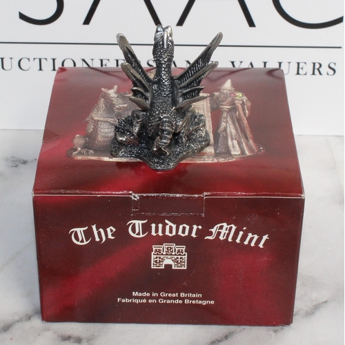 95 - 5 x Boxed Myth And Magic Sculpture By The Tudor Mint Including
3095 Defender Of The Crystal
3081 Wiz... 